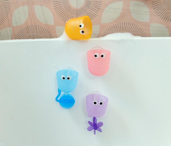 Munchkin Falls™ Bath Toy 
 - Munchkin